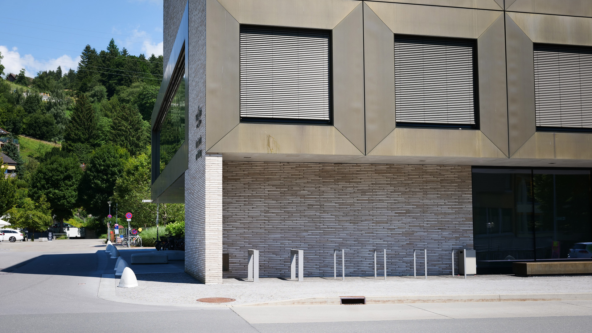 Fahrrad parken stromport.b1 Anlehnbügel aus Vorarlberg