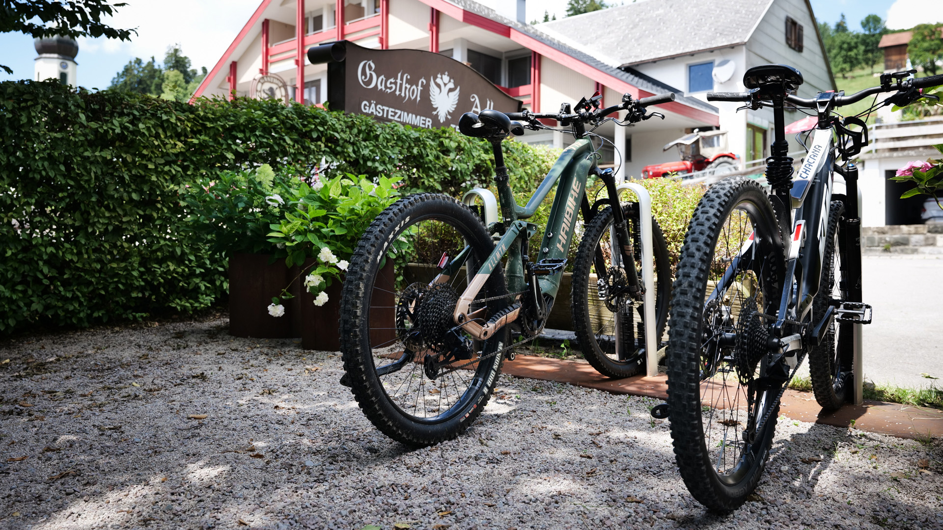 Fahrradständer slash beim Gasthaus Adler in Doren